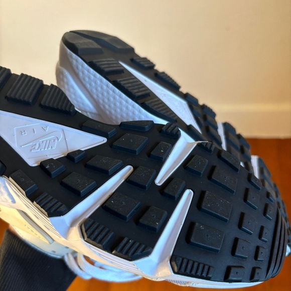 Nike Air Huarache White Phantom - Picture 9 of 12